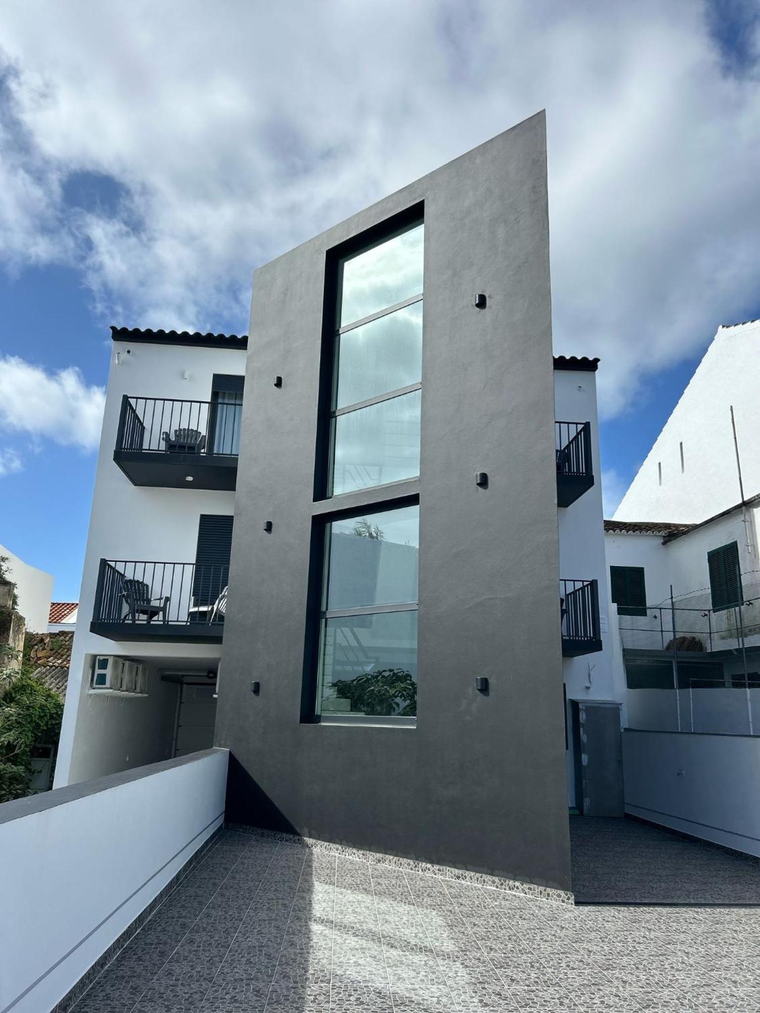 The Rock Hostel Ponta Delgada Dış mekan fotoğraf